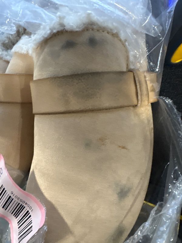 Photo 1 of **DIRTY**Amazon Essentials Women's Backless Shearling Memory Foam Mule, Sand Suede, 8