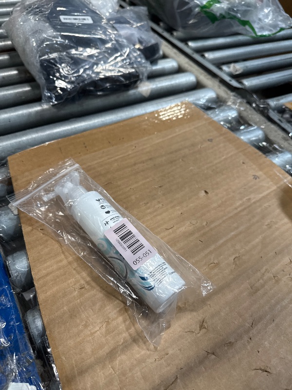 Photo 1 of Pacifica Coconut Milk Hair Detangler Spray - Leave In Conditioner Spray, Detangling Elixir Suitable for All Types, Fine and Curly Hair Products, Smoothing, Moisturizing, and Anti-Frizz - 207 mL