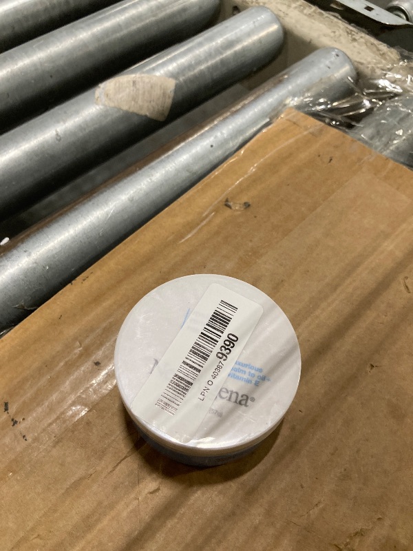 Photo 1 of ***used****Neutrogena Makeup Remover Melting Balm to Oil with Vitamin E, Gentle and Nourishing Cleansing Balm for Eyes, Lips, or Face, Travel-Friendly for On-the-Go, 2.0 oz