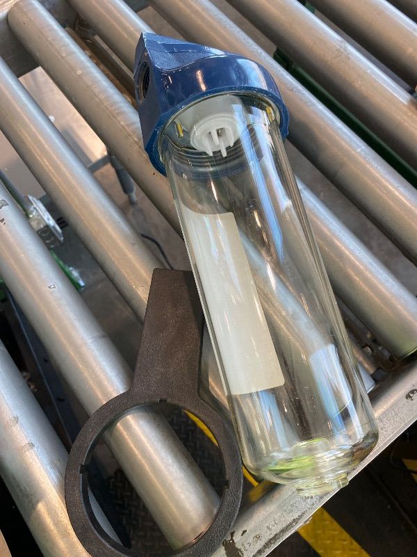 Photo 1 of **USED**3M Aqua-Pure AP101T Whole House Transparent Water Filter Housing, Ideal for 1-2 Bath Homes, Standard 1-high Drop-in Cartridge