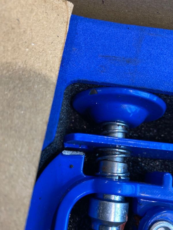 Photo 1 of ***MAJOR DAMAGE*** Orion Motor Tech Speedy Brake Caliper Compression Tool, Heavy Duty Caliper Piston Compressor Tool for Brake Pad Replacement, Disc Brake Caliper Tool for Single Piston Dual Piston on Most Cars & Trucks