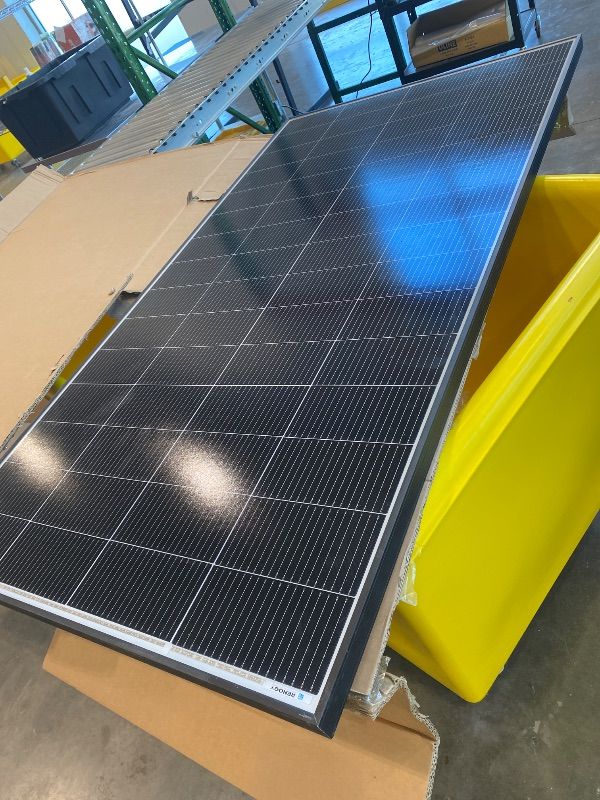Photo 1 of *PARTIAL SET - Check clerk notes*
Renogy Solar Panels 2PCS 320 Watt Solar Panel 18BB N-Type Solar Panel 12 24 Volts Monocrystalline On/Off Grid Solar Setup 640W Over 400 Watt Solar Panels 25% Cell Efficiency for Homes Rooftop RV Boat