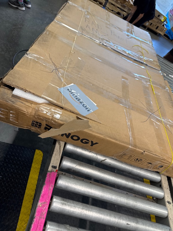 Photo 1 of *PARTIAL SET - Check clerk notes*
Renogy Solar Panels 2PCS 320 Watt Solar Panel 18BB N-Type Solar Panel 12 24 Volts Monocrystalline On/Off Grid Solar Setup 640W Over 400 Watt Solar Panels 25% Cell Efficiency for Homes Rooftop RV Boat