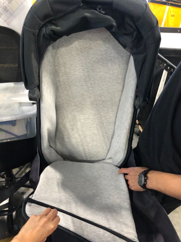 Photo 1 of UPPAbaby Cruz  / Convertible Single-To-Double System / Bassinet, Toddler Seat, Bug Shield, Rain Shield, and Storage Bag Included / Noa (Navy/Carbon Frame/Saddle Leather)
***SIMILAR***