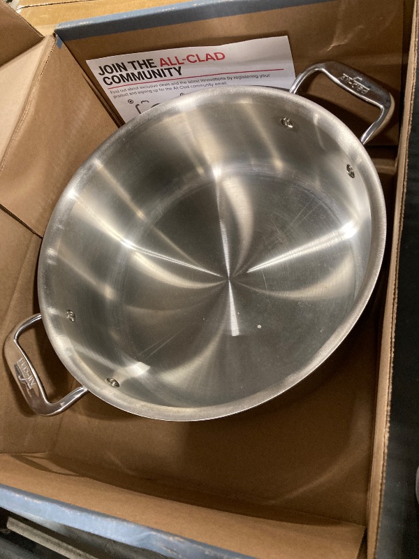 Photo 1 of ****CORRECT ITEM****All-Clad D3 3-Ply Stainless Steel Stockpot 6 Quart Induction Oven Broiler Safe 600F Pots and Pans, Cookware Silver