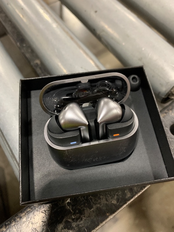 Photo 1 of Samsung Galaxy Buds 3 Pro AI True Wireless Bluetooth Earbuds, Noise Cancelling, Sound Optimization, Redesigned Comfort Fit, Silver [US Version, Amazon Exclusive, 2Yr Warranty]