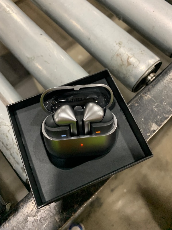 Photo 1 of Samsung Galaxy Buds 3 Pro AI True Wireless Bluetooth Earbuds, Noise Cancelling, Sound Optimization, Redesigned Comfort Fit, Silver [US Version, Amazon Exclusive, 2Yr Warranty]