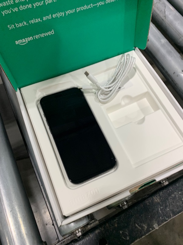 Photo 1 of Apple iPhone 15 Pro, 256GB, Black Titanium - Unlocked (Renewed Premium)