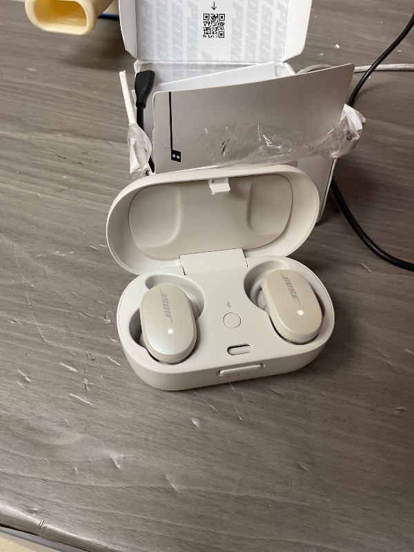 Photo 1 of Bose QuietComfort II In-Ear True Wireless Earbuds - Soapstone (Renewed)