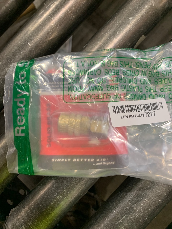 Photo 1 of Milton S-718 3/8" FNPT M Style Coupler