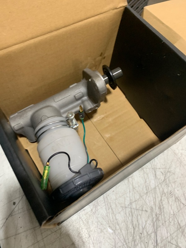 Photo 1 of A-Premium Brake Master Cylinder with Reservoir and Cap Compatible with Honda Vehicles - Civic 1988-1995, Civic del Sol 1993-1997, CRX 1988-1991 - Replaces# 46100SH3A02, 46100SH3A03