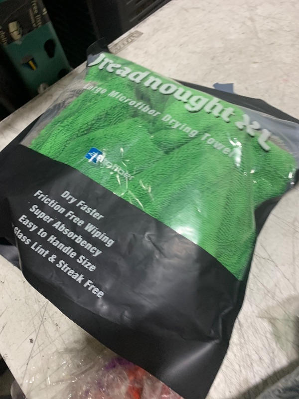 Photo 1 of Autofiber Dreadnought XL Microfiber Towel, Superior Absorbency for Drying Cars, Trucks, and SUVs, Double-Twist Pile, One-Pass Vehicle-Drying Towel - Pack of 1, Green/Gray (20 inch x 40 inch)