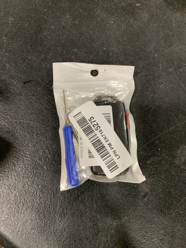 Photo 1 of Replacement Key Fob Shell Case for Dodge Durango Grand Caravan Journey Ram 1500 2500 3500 Jeep Grand Cherokee Chrysler Town Country Keyless Entry Remote Car Key Fob Cover Casing (5 Button)