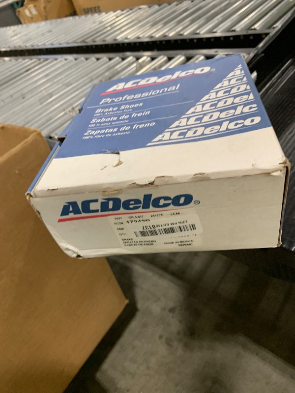 Photo 1 of ACDelco Gold 17242R Riveted Drum Brake Shoe Set