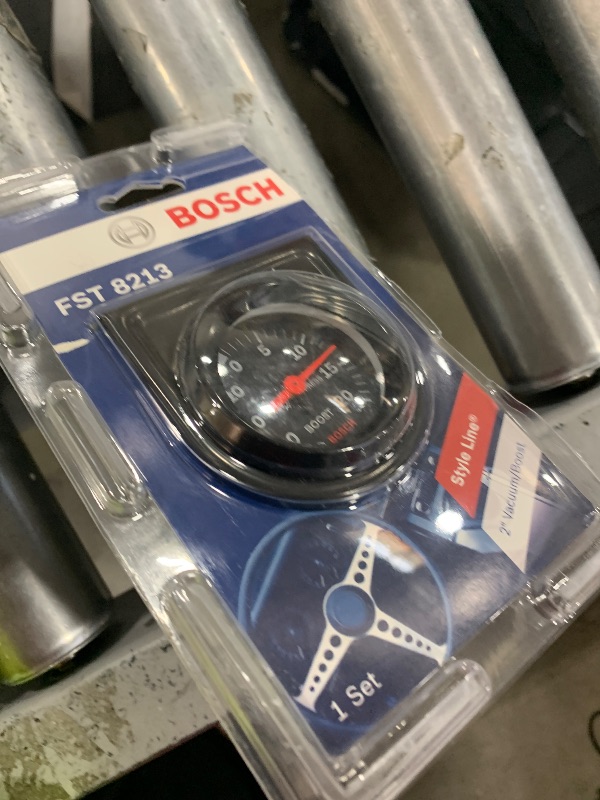 Photo 1 of Bosch SP0F000050 Style Line 2" Mechanical Vacuum/Boost Gauge (Black Dial Face, Black Bezel)