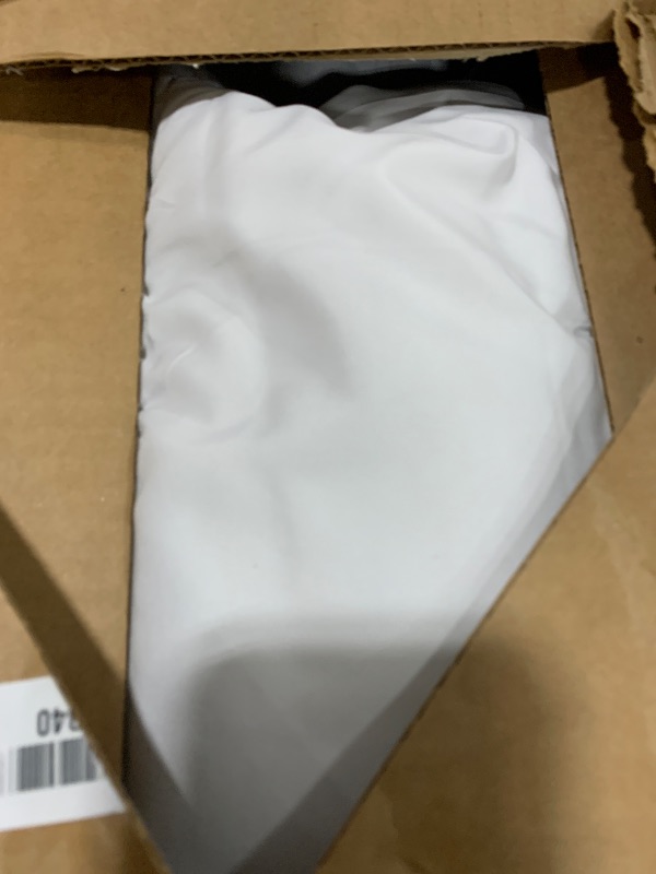 Photo 1 of Amazon Basics White Down Alternative Comforter and Duvet Insert with Corner Tabs (Full/Queen, All-Season)