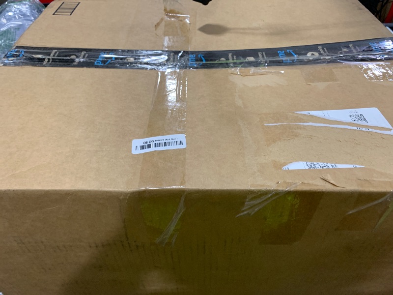Photo 1 of Amazon Basics White Down Alternative Comforter and Duvet Insert with Corner Tabs (Full/Queen, All-Season)