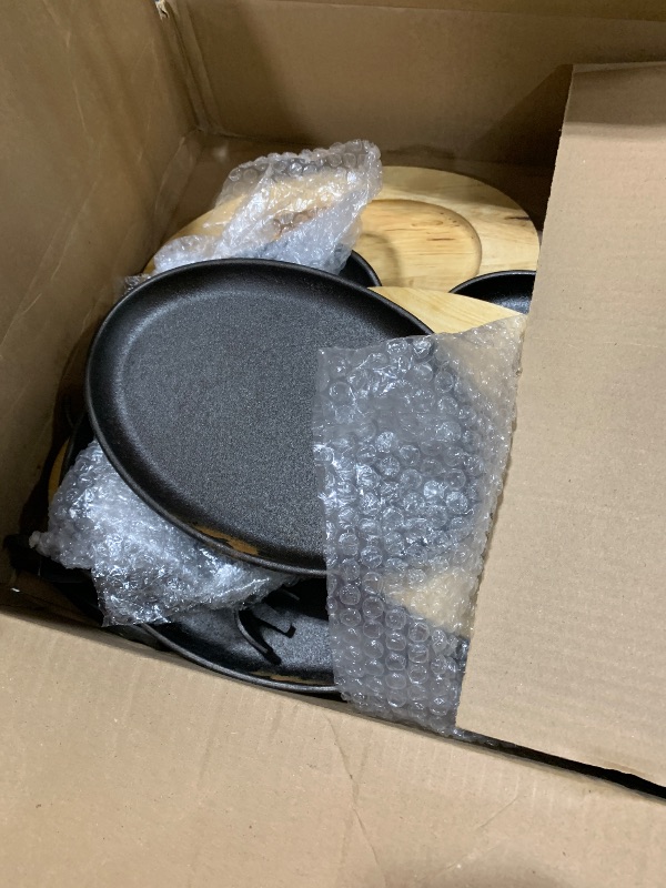 Photo 1 of FoldTier 4 Sets Cast Iron Skillet Set 10.63'' x 6.89'' Fajita Plate Sizzling Pan with Wooden Base Anti Scald Protection Removable Handle for Restaurant Kitchen Cooking Accessory BBQ Party