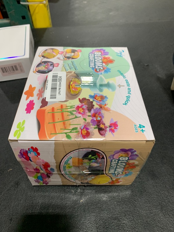 Photo 1 of Fabric Flower Bouquets Toys, DIY Craft Kits Toys for Kids - Flowers Market Toy, Build Your Flower Bouquet, Arts & Crafts for 4 5 6 7 8 Year Toddler Girl, Educational Activity Preschool B-Day Gifts