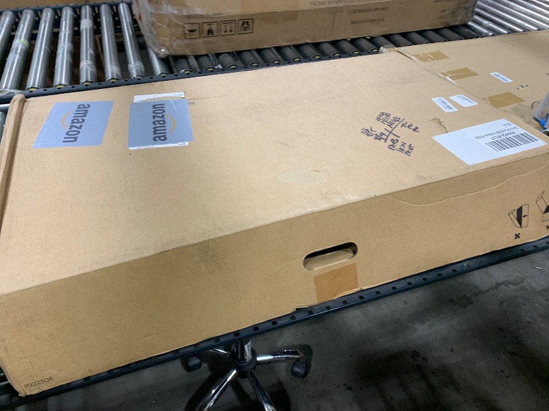 Photo 1 of Dell Pro 32 Plus 4K USB-C Hub Monitor - P3225QE