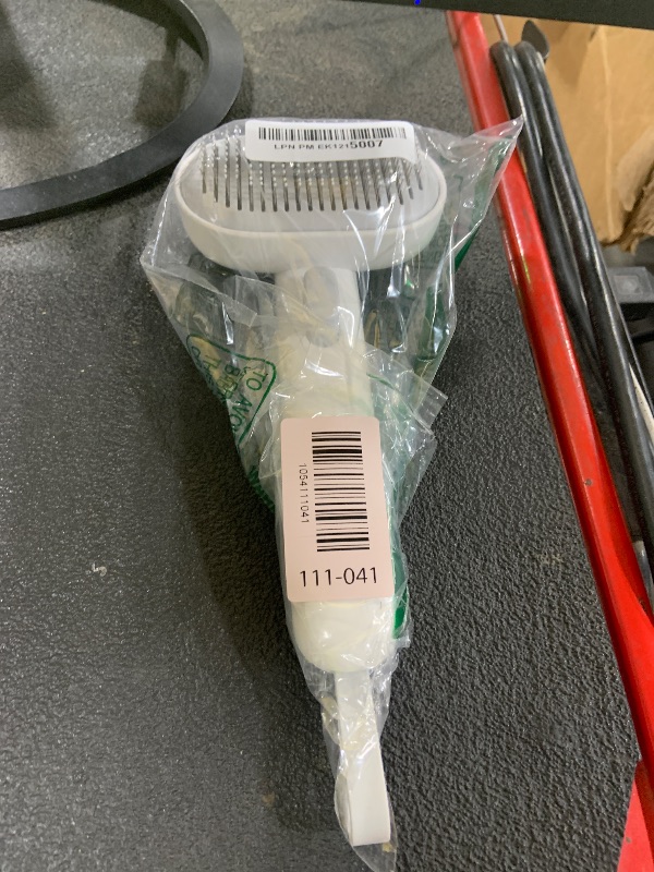 Photo 1 of Aumuca Cat Brush for Shedding, Cat Brushes for Indoor Cats, Cat Brush for Long or Short Haired Cats, Cat Hair Brush Cat Grooming Deshedding Brush for Dog Kitten Horse Massage Removes Loose Fur, White