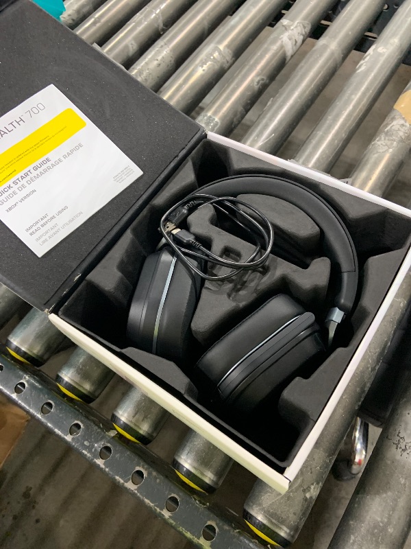 Photo 1 of No usb dongle------------------------------------------------------------------------------------Turtle Beach Stealth 700 Gen 3 Wireless Multiplatform Amplified Gaming Headset for Xbox Series X|S, Xbox One, PC, PS5, Mobile – 60mm Drivers, AI Noise-Cancell