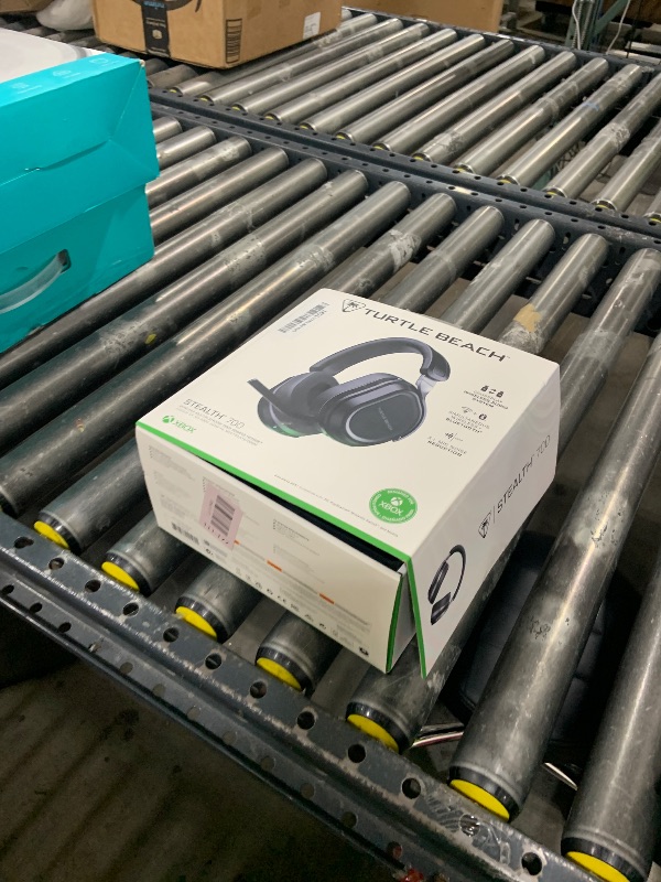 Photo 1 of No usb dongle------------------------------------------------------------------------------------Turtle Beach Stealth 700 Gen 3 Wireless Multiplatform Amplified Gaming Headset for Xbox Series X|S, Xbox One, PC, PS5, Mobile – 60mm Drivers, AI Noise-Cancell