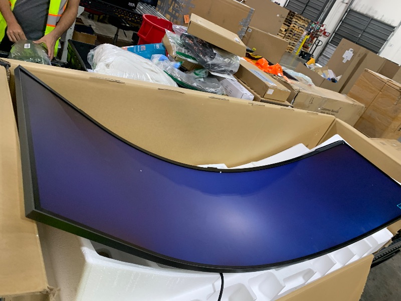 Photo 1 of Samsung 57" Odyssey Neo G9 (G95NC) Series Dual 4K UHD 1000R Curved Gaming Monitor, 240Hz, 1ms with DisplayPort 2.1, Quantum Mini-LED, DisplayHDR 1000, AMD FreeSync Premium Pro, LS57CG952NNXZA
