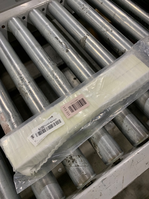Photo 1 of MECCANIXITY Aluminum Square Tubing,1.18"x1.18"x14" Long 0.04" Wall Thick 6063 Aluminum Square Tube Seamless Structural Metal Profile Hardware for Construction DIY Home Decor Furniture 2pcs