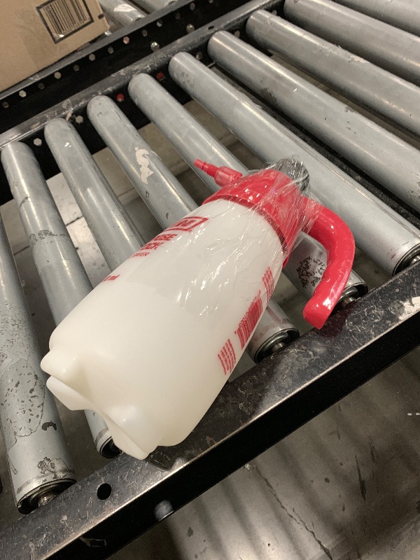 Photo 1 of Chapin 1003 Made in USA 48 Ounce Farm and Field Hand Sprayer with Ergonomic Handle, Anti Clog Filter, Adjustable Nozzle, for Spraying Plants, Lawns, Weeds, Insects, Fertilizer, Translucent White