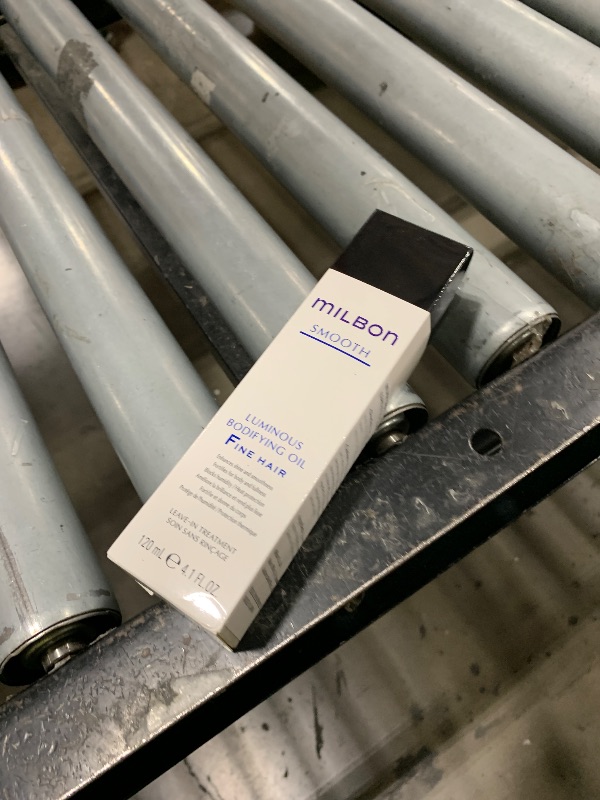 Photo 1 of Milbon Smooth Luminous Bodifying Oil Fine Hair 4.1oz