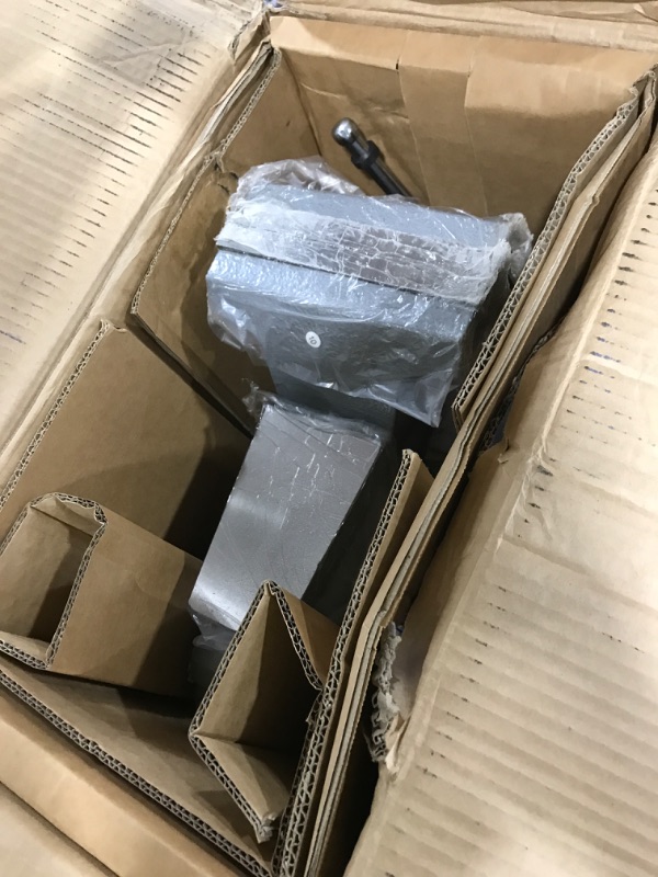 Photo 1 of Wilton Mechanics Pro Bench Vise, 6-1/2" Jaw Width, 6" Jaw Opening, 4-3/8" Throat (Model 865M)