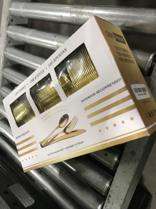 Photo 1 of N9R 300PCS Gold Plastic Silverware, Heavy Duty Gold Plastic Cutlery Set Disposable Flatware Dinnerware, 100 Forks, 100 Spoons, 100 Knives, Perfect for Party, Wedding and Daily Use
