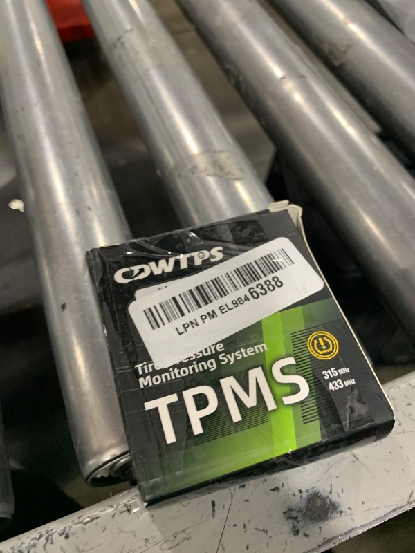 Photo 1 of TPMS Sensor, 315MHZ 13598771 Tire Pressure Monitor System for GM| GMC | Chevy | Buick | Cadillac Replace#13598772,13586335,13581558,20923680