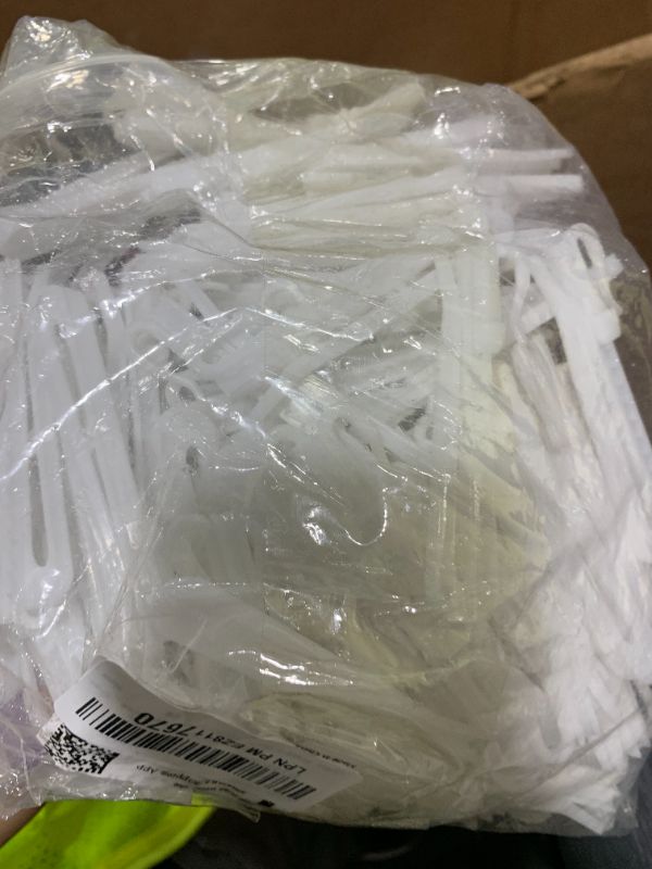 Photo 1 of 120 Pcs Plastic Curtain Pleat Hooks Clips, White Adjustable Pinch Pleat Hooks with Ratchet System 90mm Curtain Pins for Drapes, Door Curtains, Shower Curtains