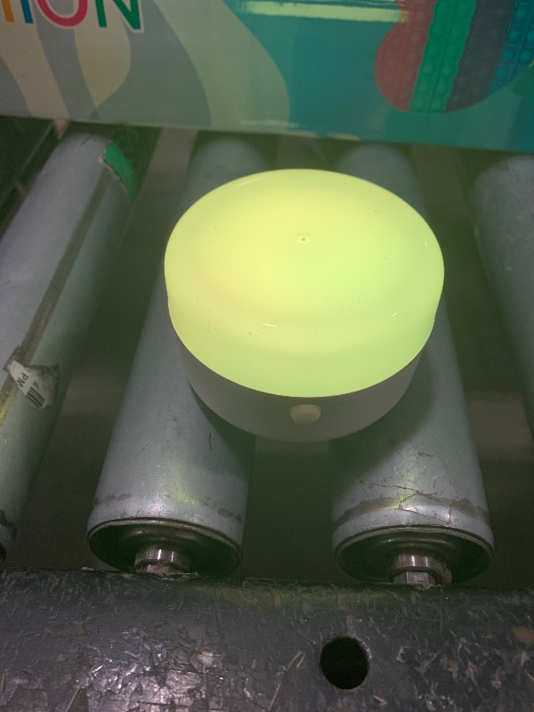 Photo 1 of misc light