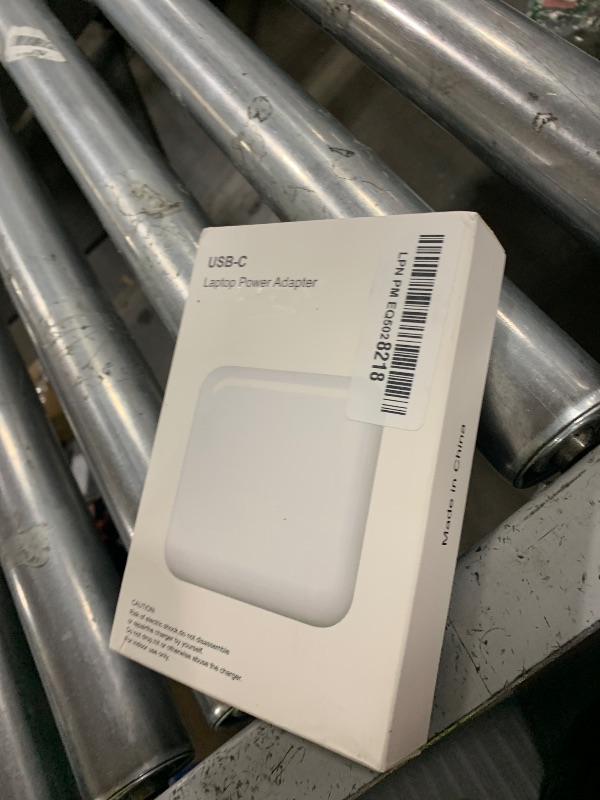Photo 1 of EDRF Mac Book Pro Charger - 118W USB C Charger Fast Charger Compatible with USB c Port MacBook pro & MacBook Air, ipad Pro, All USB C Device, Type C to Type C Cable Power Adapter Included 6.6 ft