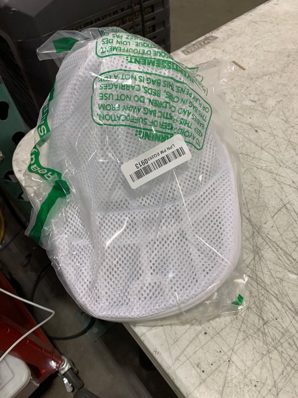 Photo 1 of Eiito Hat Washer Cage, Hat Washer for Baseball Caps for Washing Machine or Dishwasher, Ball Cap Washers Frame for Flat and Curved Hats, Hats cage, Fit for Adult and Kid's, 1 Pack White