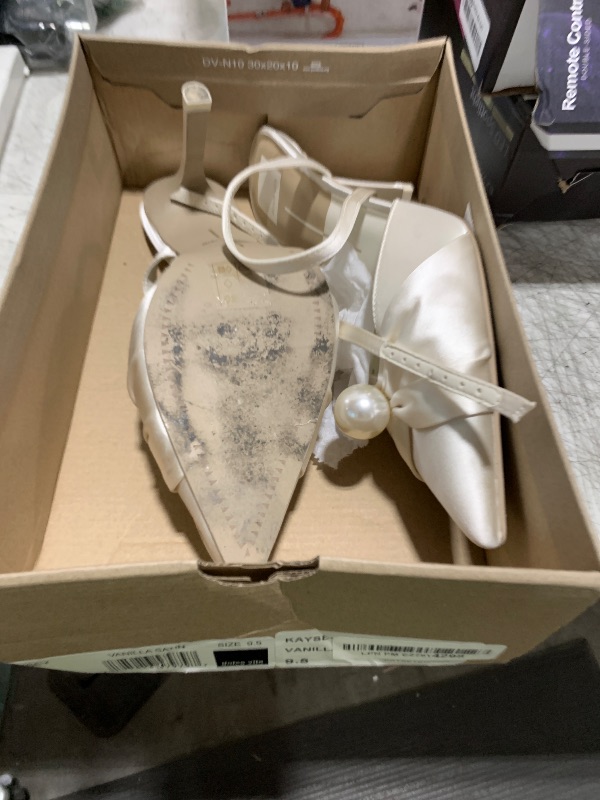 Photo 1 of Dolce Vita, KAYSEY, Vanilla Satin, 9.5, Medium