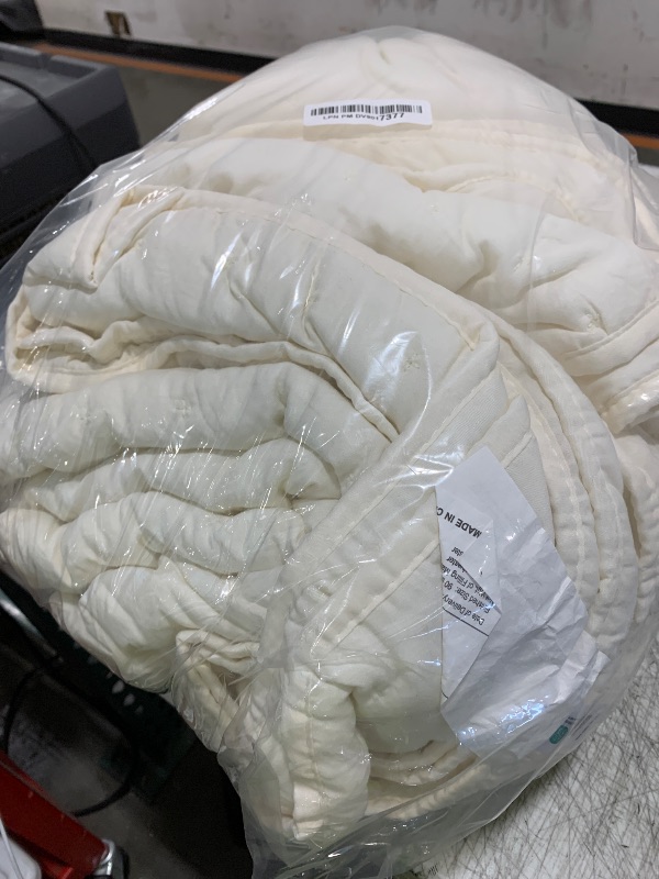 Photo 1 of WDCOZY Ivory Queen Size Quilts Bedding Sets with 2 Pillow Shams, Lightweight Soft Bedspread Coverlet, Quilted Blanket Thin Comforter Bed Cover for All Season, 3 Pieces, 90x90 inches