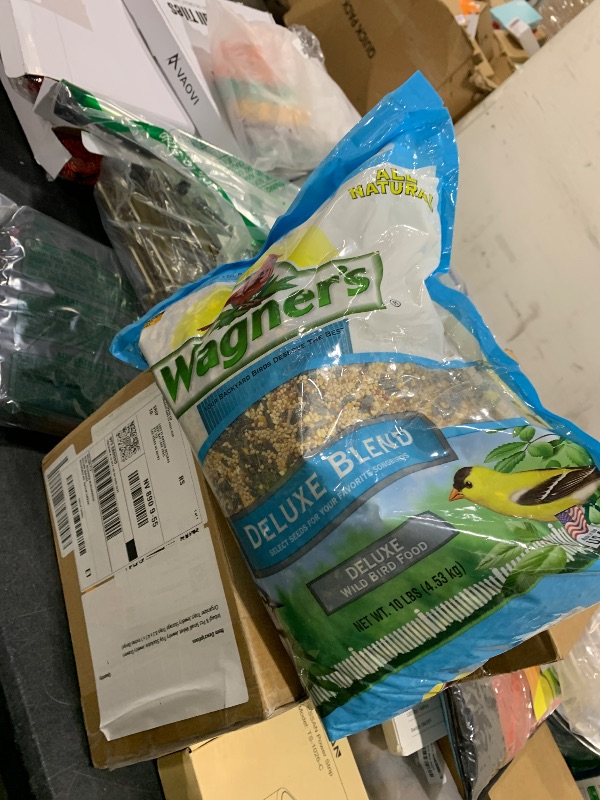 Photo 1 of Wagner's 13008 Deluxe Wild Bird Food, 10 lb Bag