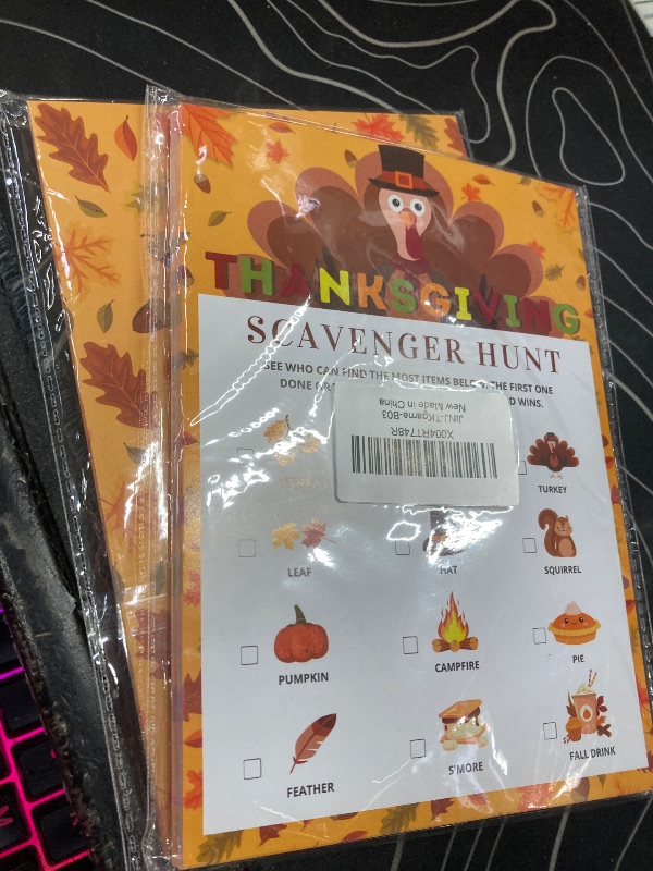 Photo 1 of *****2 piece*****Thanksgiving Party Game Set- 30 Pcs Scavenger Hunt Theme Game,Maple leaf Pattern Embellishment,Thanksgiving Activities for Family & Friend, Fall Party Increase Interactive Atmosphere(5" x 7")- B03
