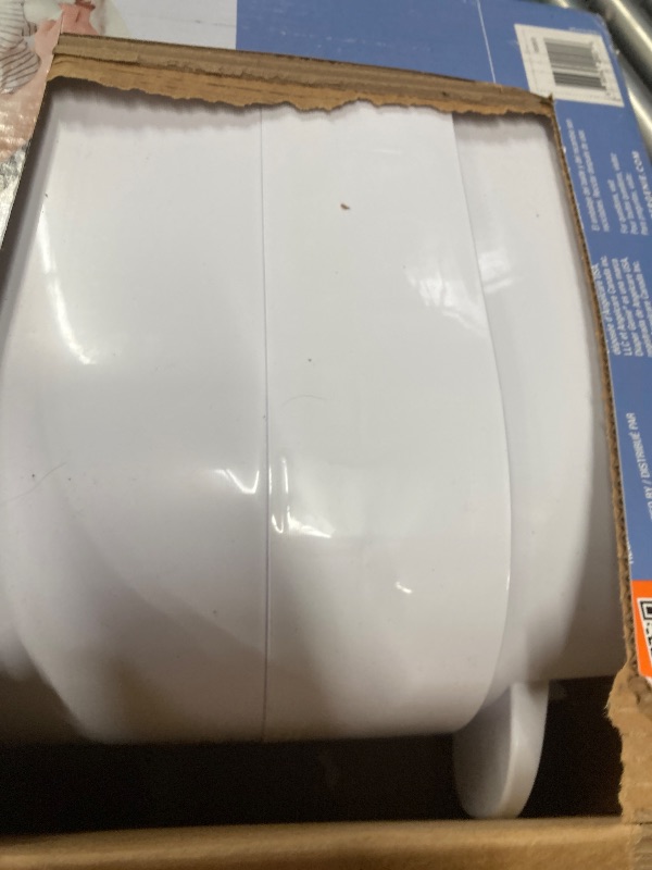 Photo 1 of **USED PAIL ONLY***Diaper Genie Signature Gift Set,White, Includes 1 Diaper Pail,1 Easy Roll Refill 48 Bags