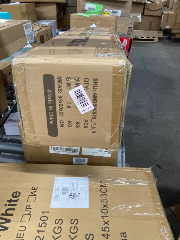 Photo 1 of **MISSING STAND BASE***Funcid 6ft Green Artificial Christmas Tree, Hinged Spruce Full Tree with 1477 Branch Tips, Foldable Metal Stand, New PVC Material, Xmas Tree for Indoor and Outdoor Decoration  PINK