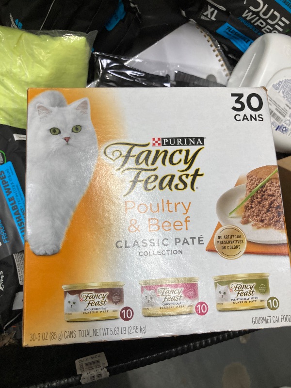 Photo 1 of ***FEB 2027***Fancy Feast Poultry and Beef Feast Classic Pate Collection Grain Free Wet Cat Food Variety Pack - (Pack of 30) 3 oz. Cans