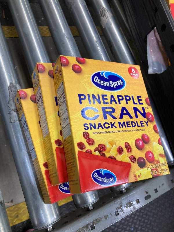 View 2 of *** BB DEC/30/2025****Ocean Spray® Pineapple Cran™ Snack Medley, Cranberry and Pineapple Dried Fruit Snack, 1 Oz Pouches, 5 Count*** PAC 3***