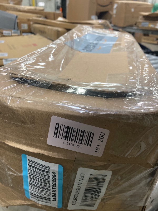 Photo 1 of ***PARTS ONLY***CURT 13411 Class 3 Trailer Hitch, 2-Inch Receiver, 7,000 lbs WD, Fits Select Mercedes-Benz ML350, GLE350, GLE43 AMG