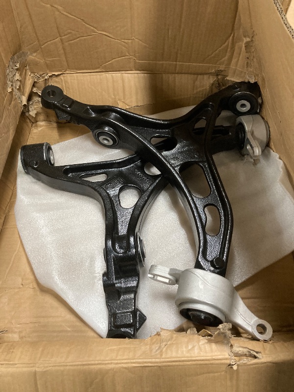 Photo 1 of maXpeedingrods 2Pc Front Lower Control Arm Assembly for Jeep Grand Cherokee Dodge Durango 2011-2015, Suspension Control Arm Kit Replace RK642831 RK642830