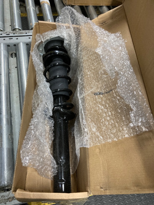Photo 1 of ***REFERENCE***Detroit Axle - Front Right Strut for 2007-2012 Mazda CX-7, 2008 2009 2010 2011 Strut with Coil Spring Replacement Complete Strut Assembly