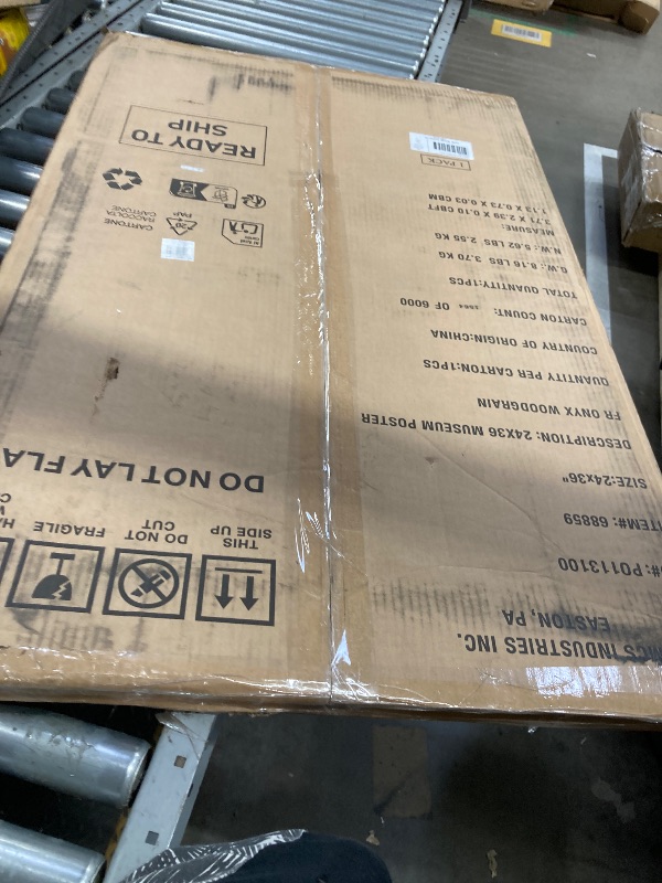 Photo 1 of *HAS SMALL PUNCTURE IN PLEXIGLASS*



MCS Museum Poster Frame, Onyx, 24 x 36 in, Single